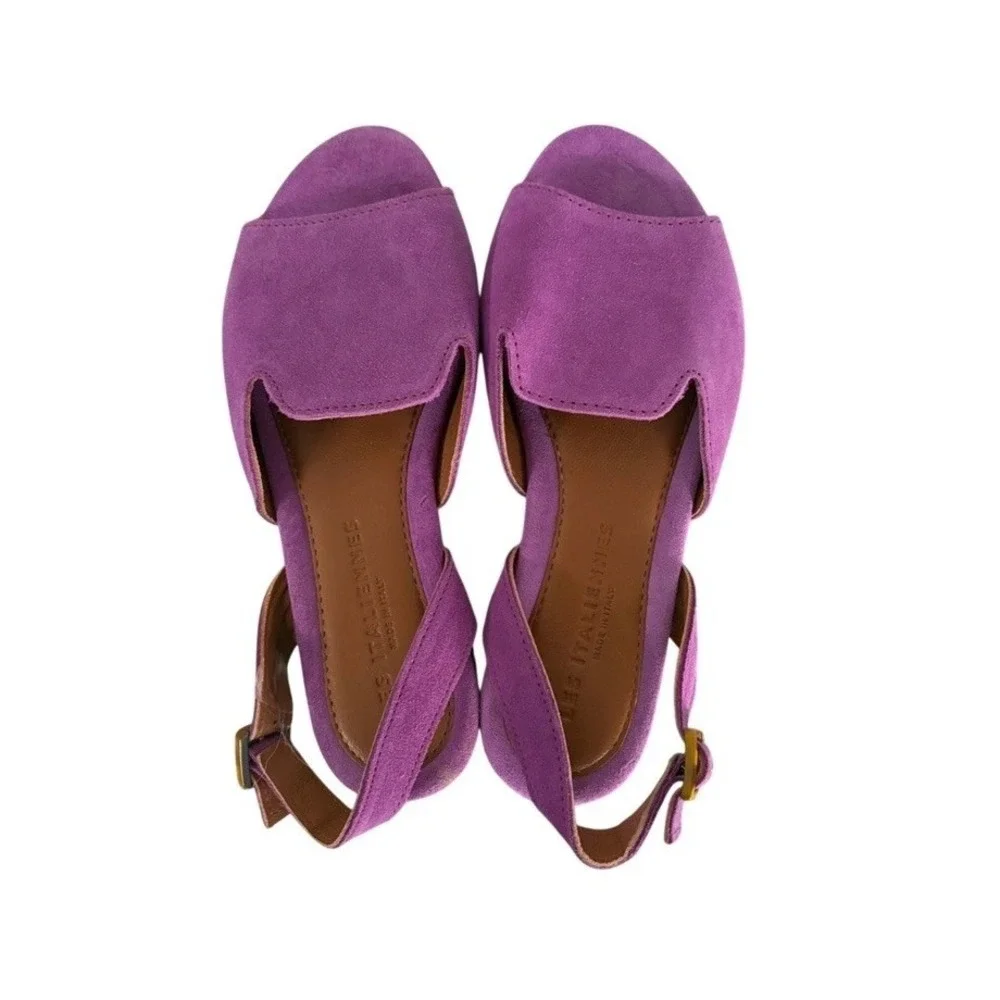 NWOT Les Italiennes suede flat sandals size 40/9.5/10